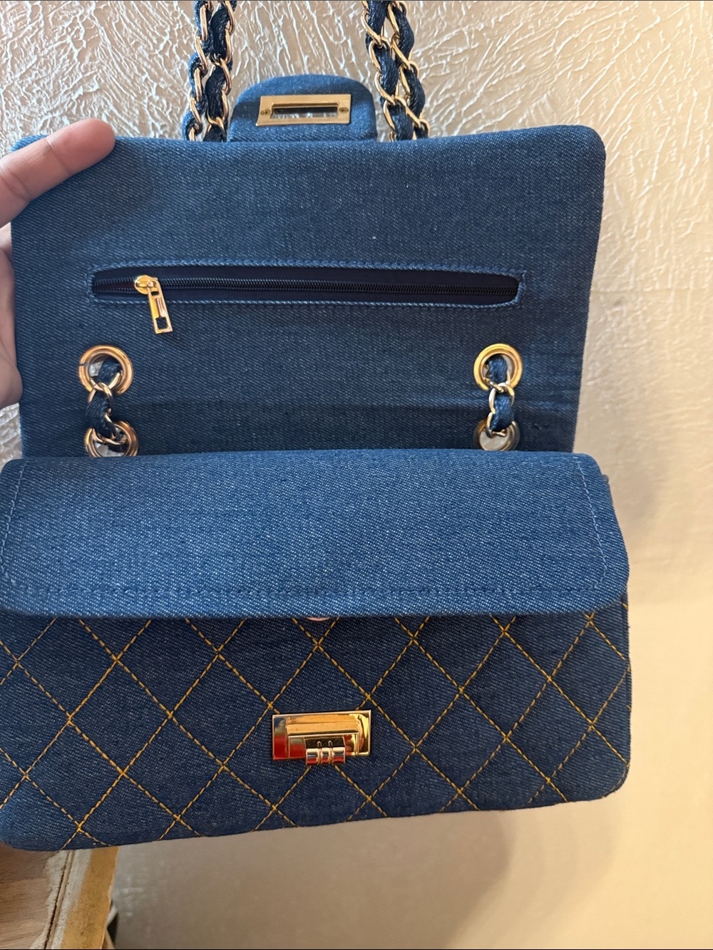 Purse - Picture 2 of 2